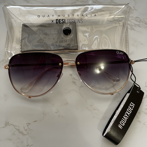 Quay Australia Accessories - Quay Australia x Desi Perkins High Key Rimless: Black fade